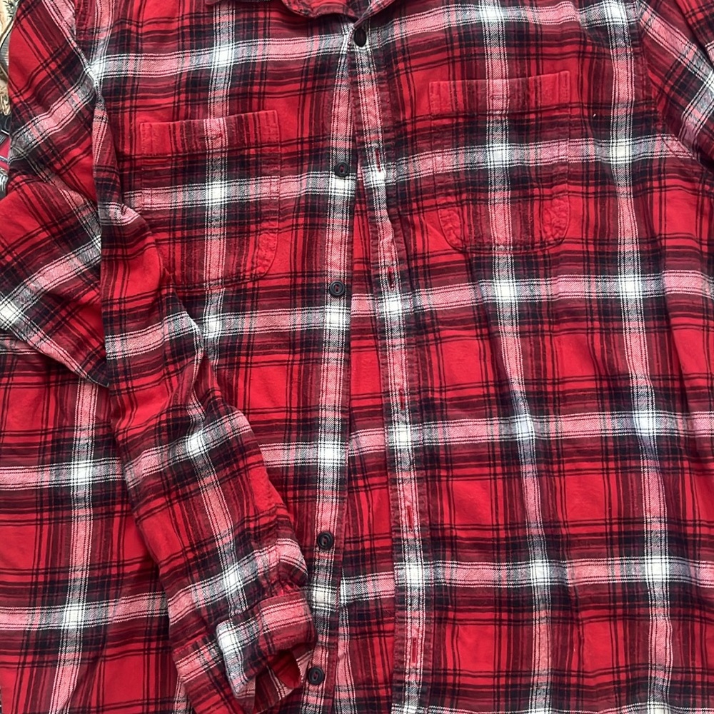 American Eagle Outfitters Red and Black Polo Shirt